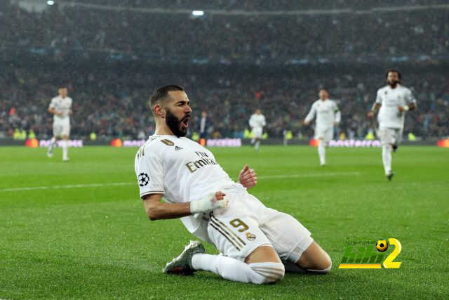 بينزيما يقود ريال مدريد للتقدم في الشوط الأول