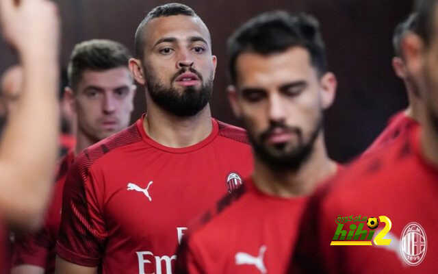 الميلان يعلن غياب مدافعه 4 أشهر للإصابة