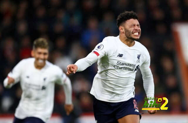 بهدفين ليفربول ينهي الشوط الأول بالتقدم