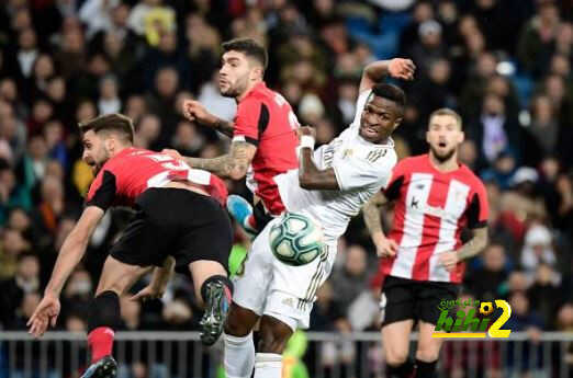 ريال مدريد ينهي الشوط الأول متعادلا سلبيا