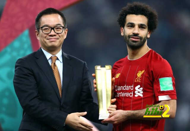 نجم برشلونة يمدح صلاح باسهاب