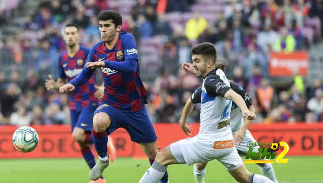 صراع رباعي على لاعب وسط برشلونة