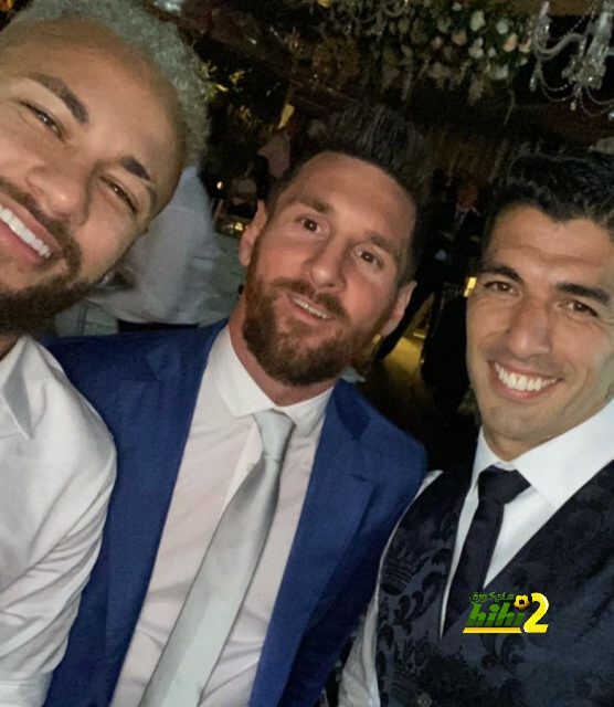اجتماع نيمار بميسي وسوريز