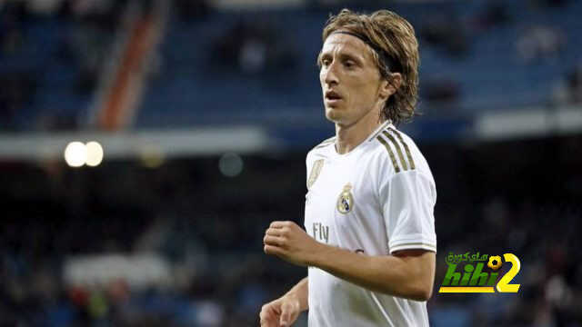 مودريتش يرفض الرحيل عن الريال