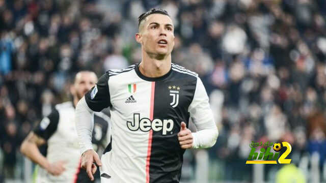 رونالدو خارج تشكيلة الأفضل .!