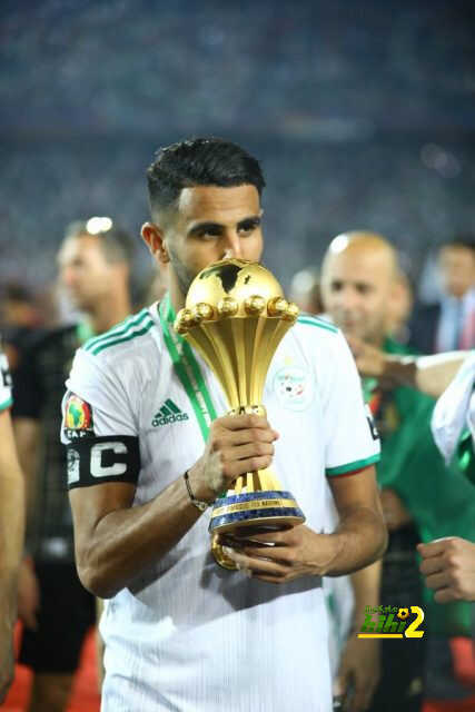 هدف محرز الافضل في أفريقيا