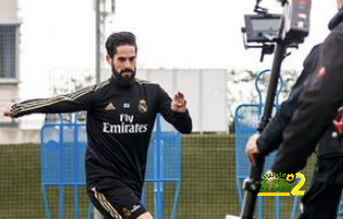 لاعبو الريال يداعبون الكاميرات
