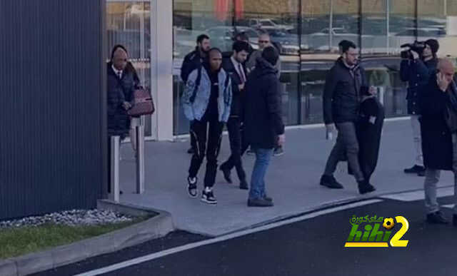 صورة: أشلي يونج يصل إلى ميلانو لإتمام انتقاله للإنتر