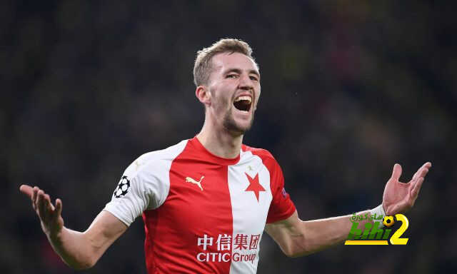 ويست هام يوافق على ضم لاعب سلافيا براغ