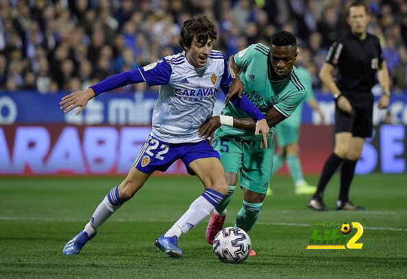 ريال مدريد ينهي الشوط الأول متقدما بهدفين