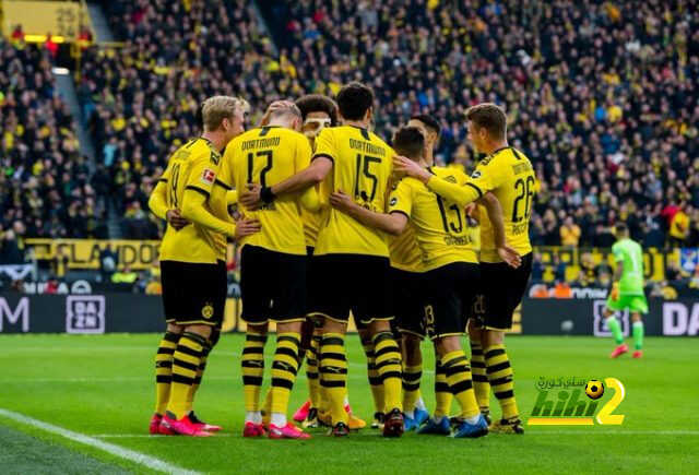 فافر مدرب دورتموند في موقف حرج بسبب حكيمي ورويس