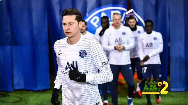 بدلاء باريس فى قمة ليون بالدورى الفرنسي