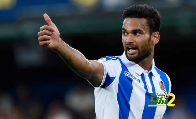 مفاجئات في تعاقد برشلونة مع مهاجم جديد
