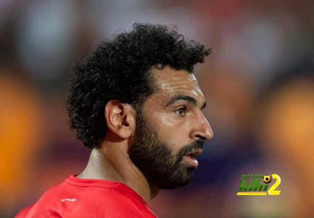 محمد صلاح بين ميسي وخوليت !