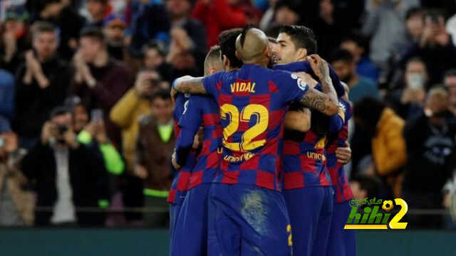 قميص برشلونة أمام نابولي