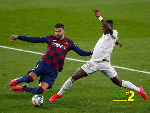 صحف البرازيل: كلاسيكو فينيسيوس