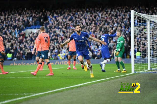 لاعب تشيلسي يتجاهل فريقه ويؤكد : ميلان الأعظم في أوروبا