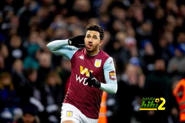 نجم أستون فيلا مطلوب بالدوري التركي