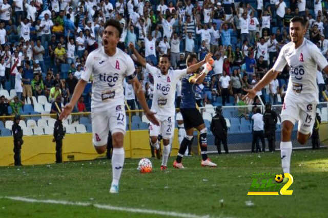 السلفادور تنهي بطولة الدوري وتمنح المتصدر اللقب بعد 11 جولة فقط
