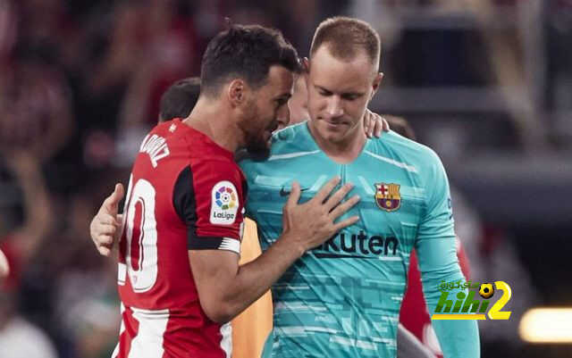 حارس برشلونة يكشف عن أصعب مهاجم واجهه