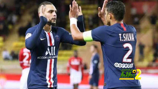 تيليس يحل أزمة انتقال كورزوا لبرشلونة