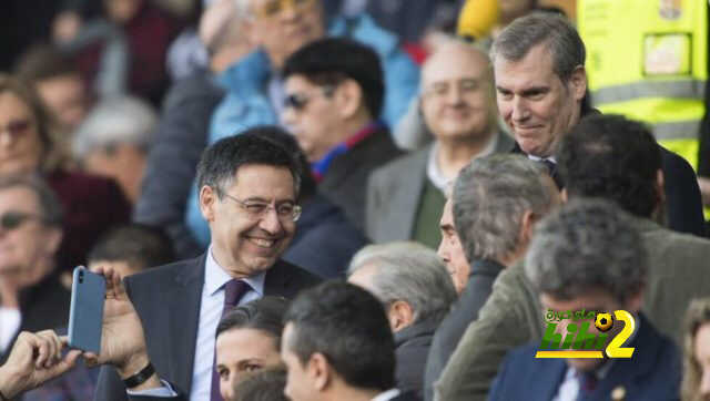 إدارة برشلونة مابين مؤيد ومعارض لبارتوميو