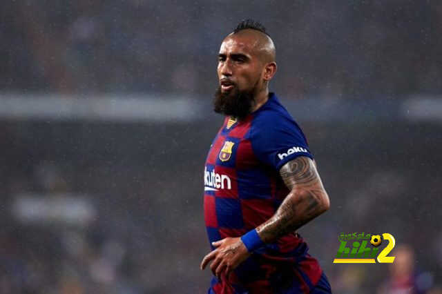 وكيله: بوروسيا دورتموند يرغب في ضم فيدال