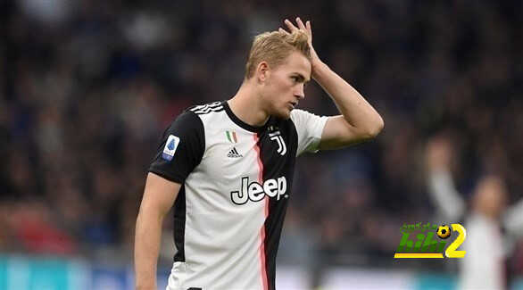 غلاف. موندو : دي ليخت على رادار برشلونة من جديد