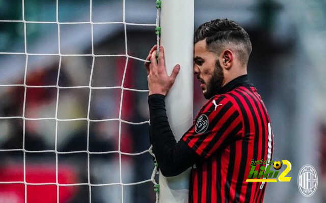 ماذا يحدث في الميلان ؟