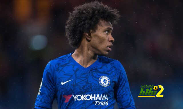 جيمس بيرس : اقتراب ويليان من ليفربول أكذوبة
