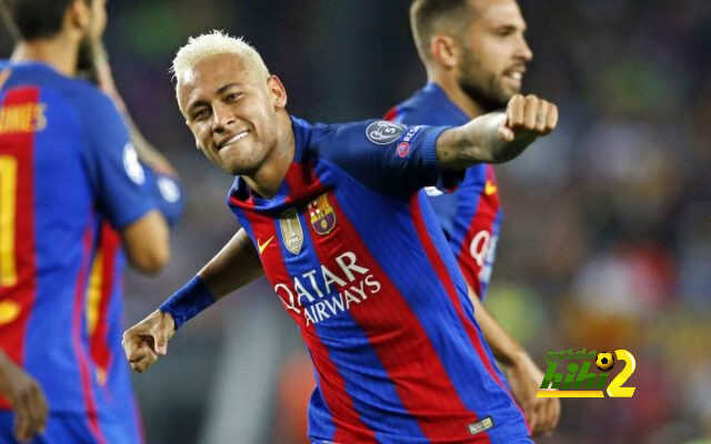 نيمار يغري برشلونة بتخفيض راتبه 50%