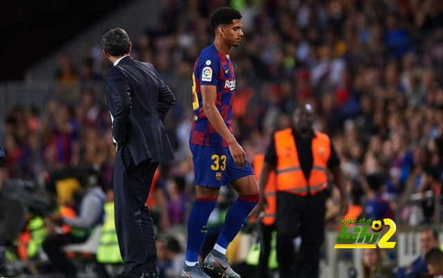 برشلونة يقرر تصعيد رونالد للفريق الأول