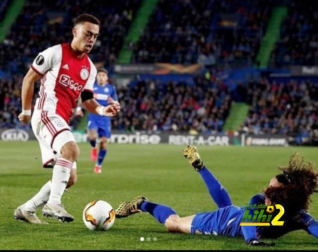 جيرارد روميرو: برشلونة يواجه صعوبة في صفقة نجم أياكس