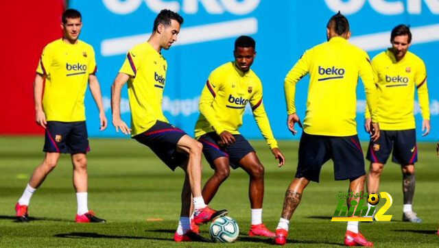 برشلونة يواصل التدريبات الجماعية