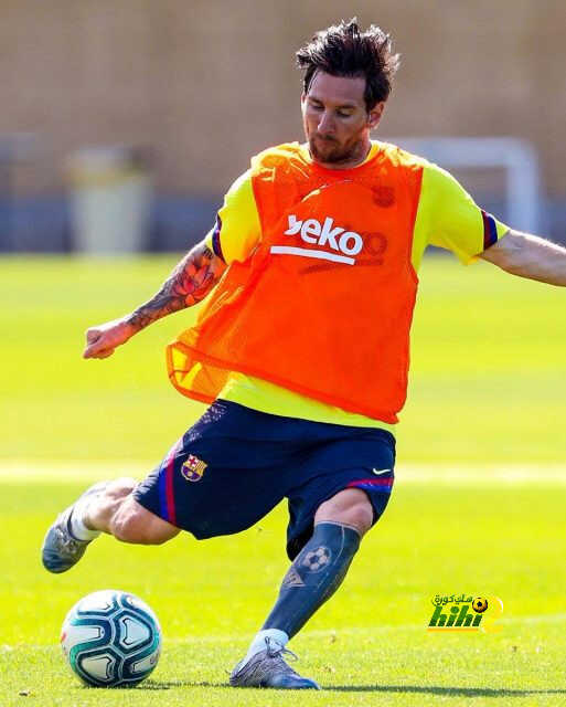 لماذا فكر ميسي في الرحيل عن برشلونة ؟