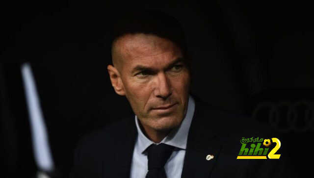 موقف  ريال مدريد من بقاء زيدان في حال عدم تحقيق الألقاب