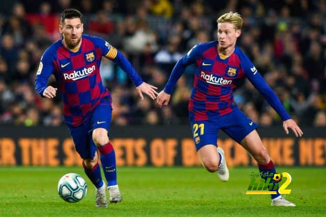 دي يونج: سعيد في برشلونة وميسي الأفضل في العالم