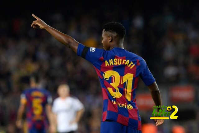 برشلونة يرفض عرض جديد من مانشستر يونايتد لضم فاتي