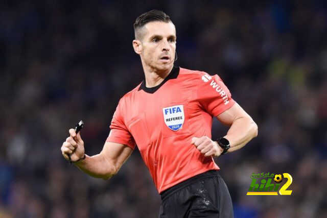 رقم سلبي لحكم مباراة مايوركا وبرشلونة