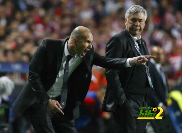 ماذا فعل زيدان مع لاعبي ريال مدريد عقب مباراة إيبار