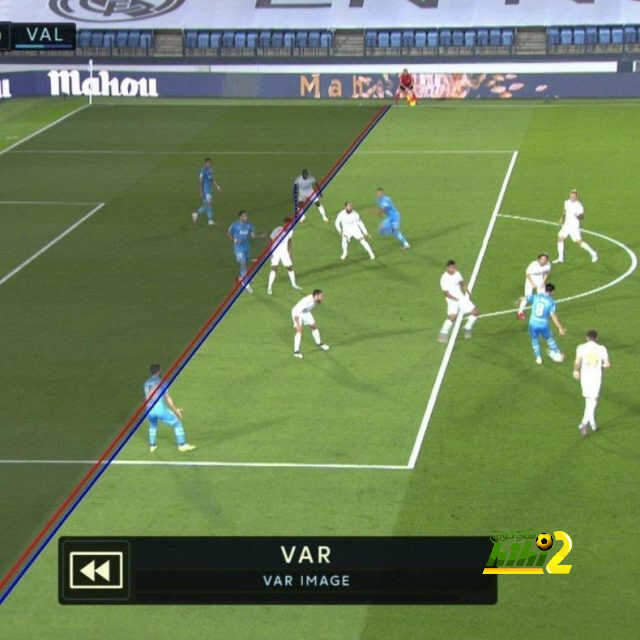 هل جامل الحكم ريال مدريد وظلم فالنسيا ؟