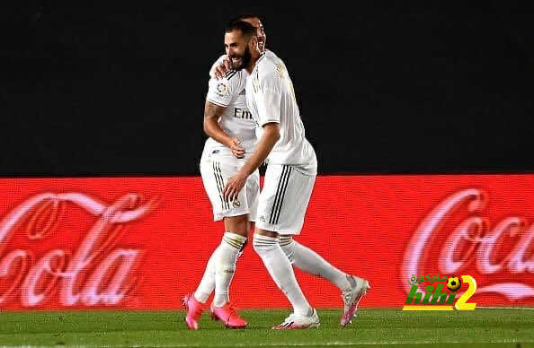 الثنائي الذهبي .. بنزيما وهازارد