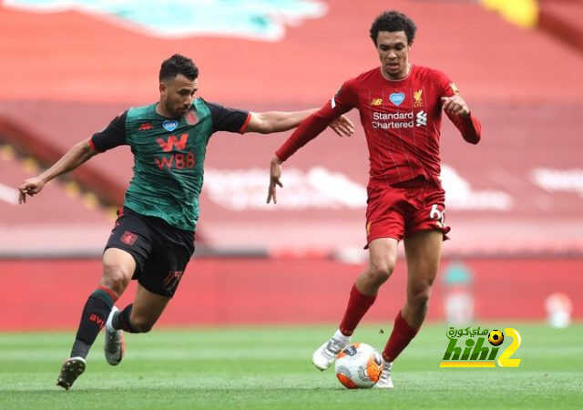 ليفربول يتخطى أستون فيلا بثنائية