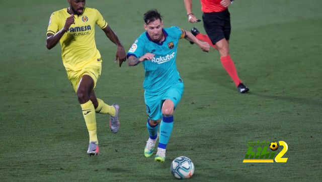 ميسي باقٍ في برشلونة!