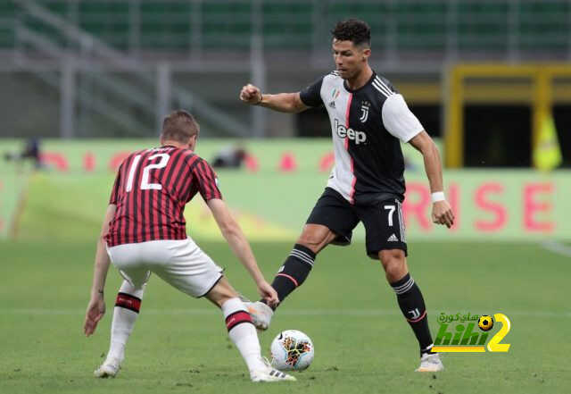 كم هدف سجل رونالدو طوال تاريخه ؟
