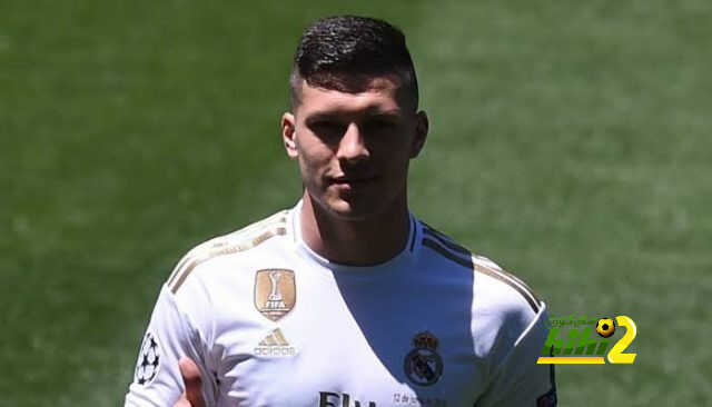مهاجم ريال مدريد يتخذ اجراء هام للوقاية من فيروس كورونا