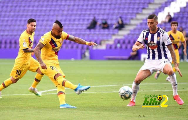 اغويلار : هل كان يتواجد حكم برشلونة وبلد الوليد في غرفة الفار أم في البار ؟