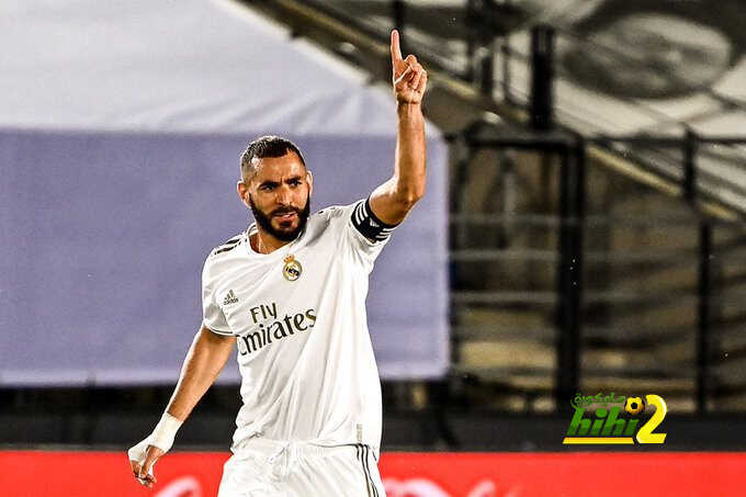 فيديو: بنزيمة يسجل بشباك فياريال ويقرب ريال مدريد من الليغا