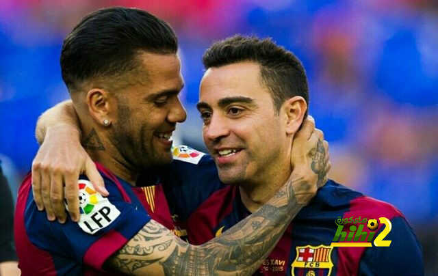 ألفيس يتوقع نجاح تشافي في برشلونة