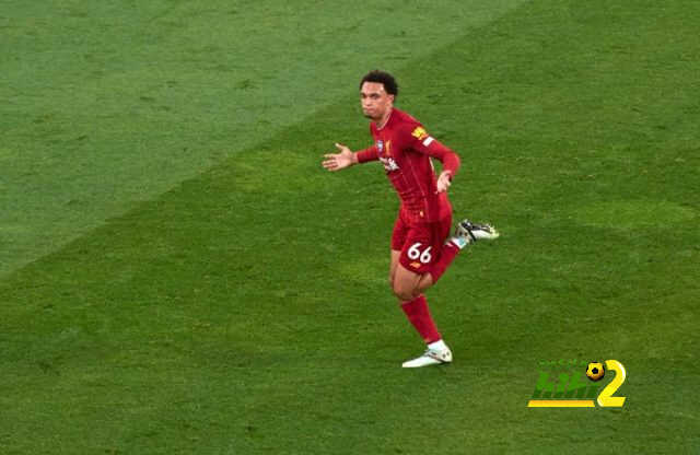 بالأرقام: أرنولد ينفرد برقم تاريخي بالبريميرليج
